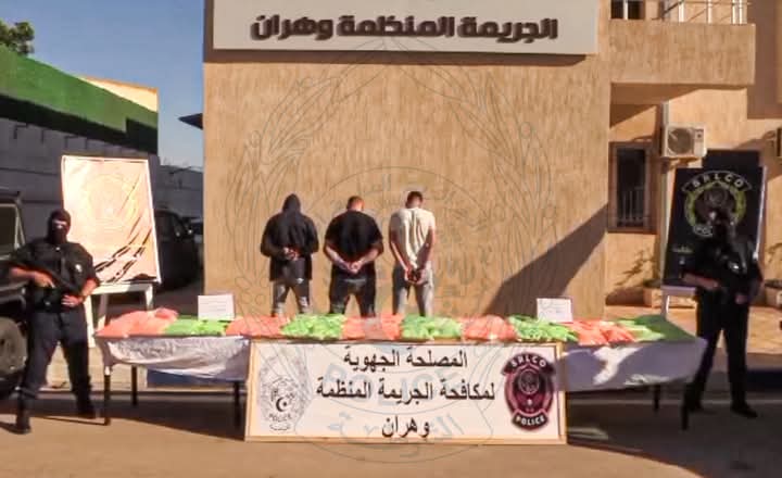الأمن الوطني : ضبط 01 قنطار و25 كيلوغرام من المخدرات الصلبة “إكستازي” بوهران