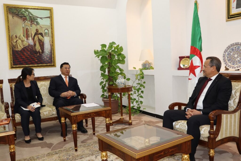 انتهاء انجاز الخط الغربي للسكك الحديدية الرابط بين تندوف ومنجم غار جبيلات