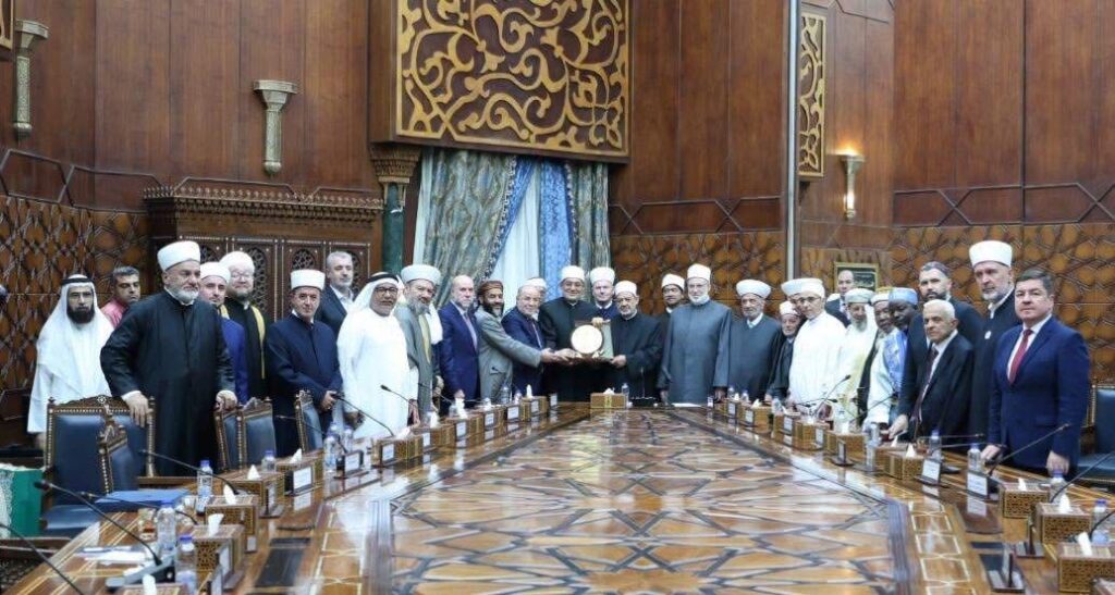 على هامش المؤتمر العاشر للافتاء بمصر: بلمهدي وزيد الخير يؤكدان ضرورة توحيد الصف من أجل التصدي لموجات التطرف والعنف