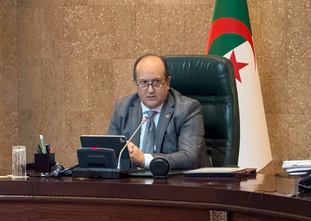 الوزير الاول سيفي غريب يترأس اجتماعا للحكومة خصص لدراسة قانون المالية 2026